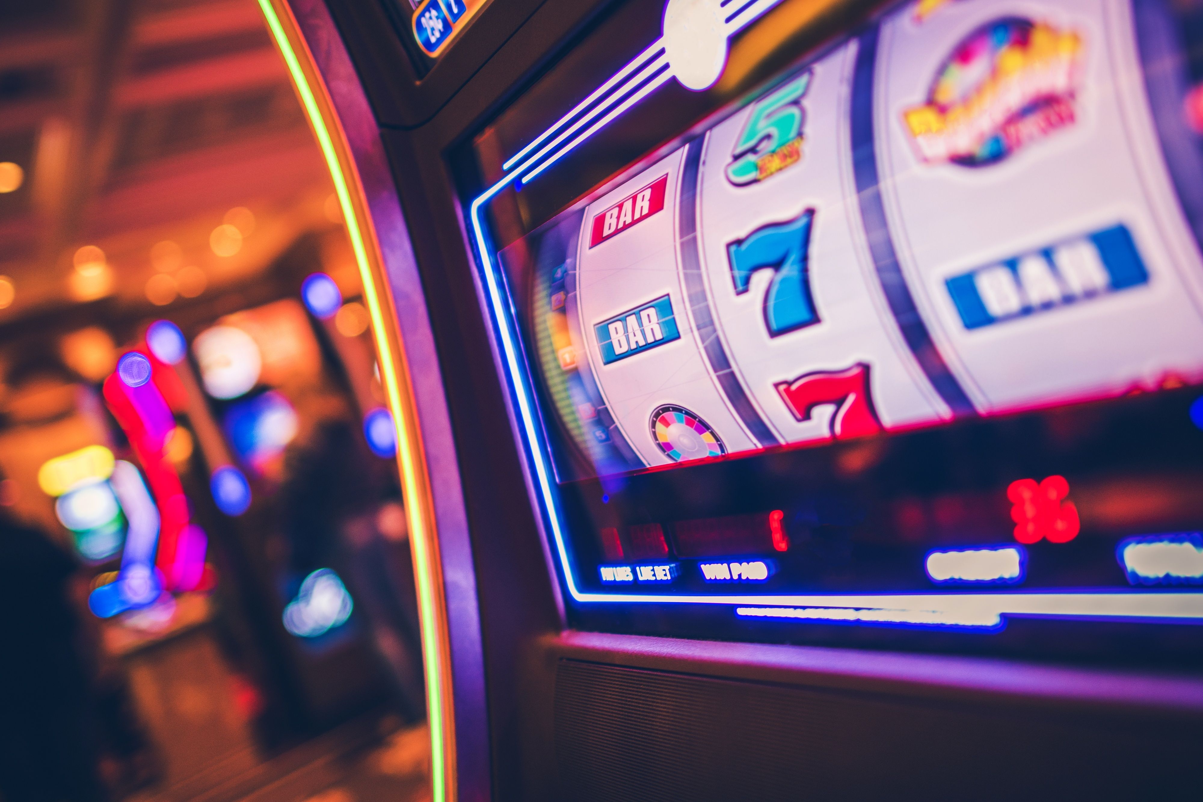 Baccarat: Punto Banco rules, low-latency streaming Baccarat table on ino777 login